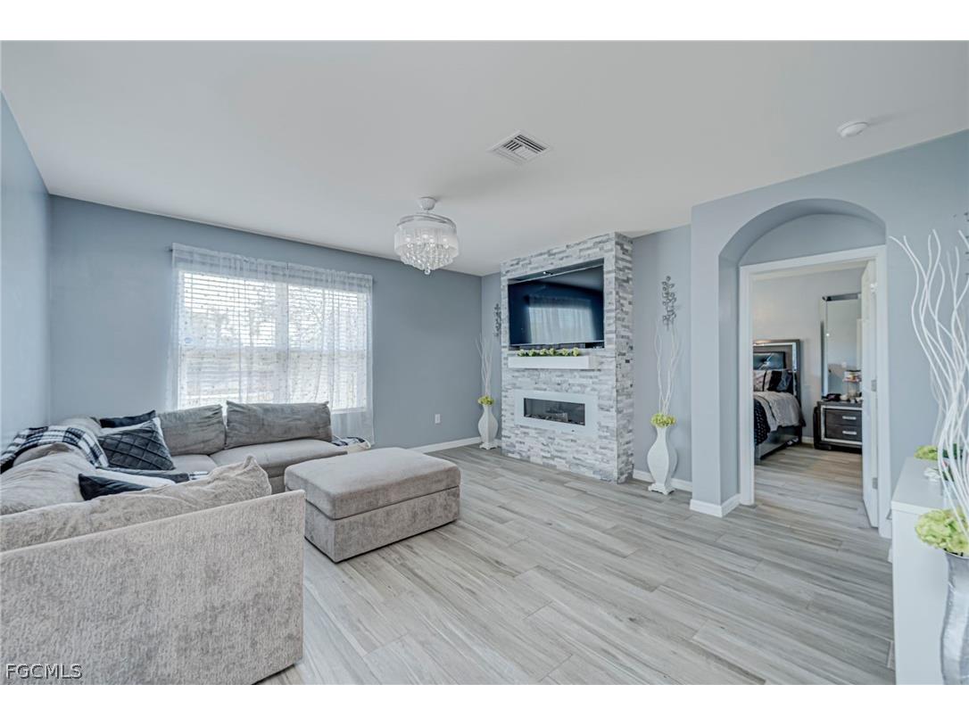 10313 Silver Pond Lane Lehigh Acres FL 33936 2026010296 image4