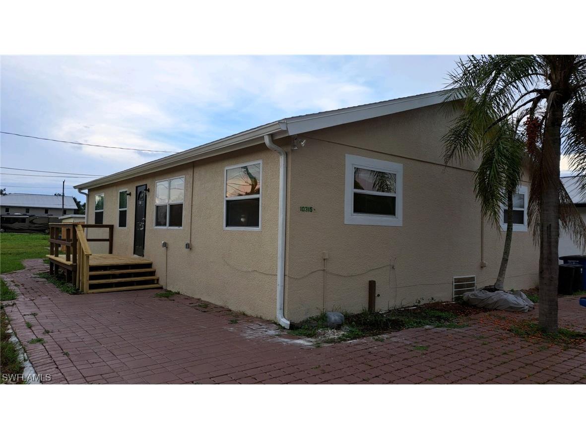 10315 Kentucky Street Bonita Springs FL 34135 223056014 image1