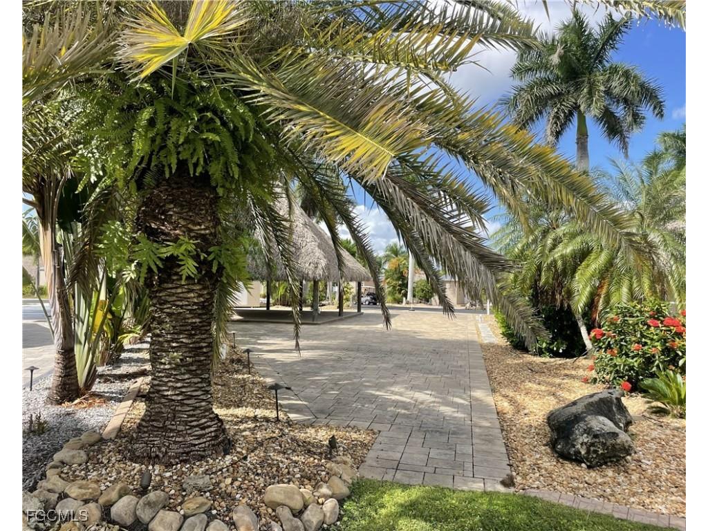 10316 Fire Flag Trail Fort Myers FL 33905 2025015325 image11