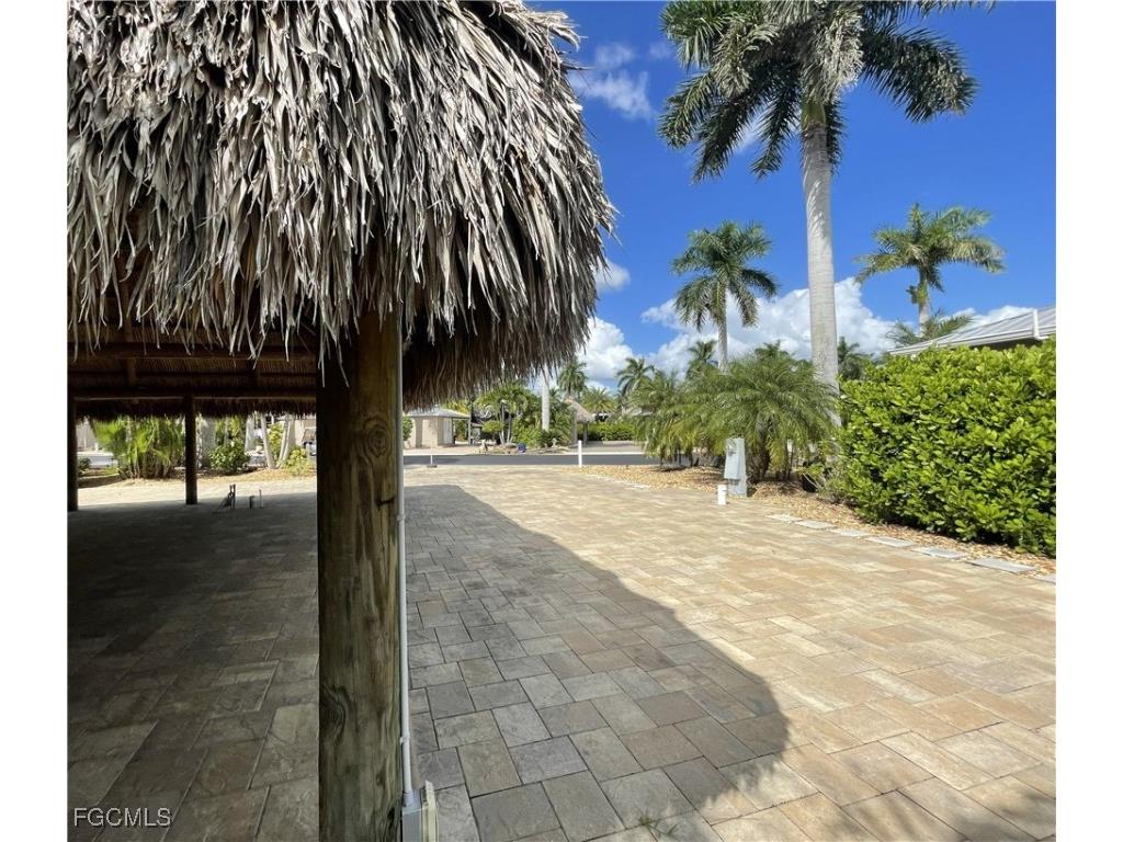 10316 Fire Flag Trail Fort Myers FL 33905 2025015325 image14