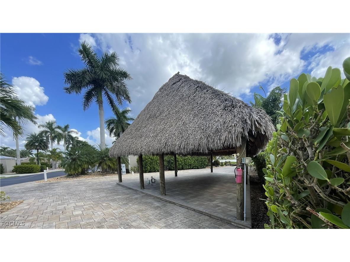 10316 Fire Flag Trail Fort Myers FL 33905 2025015325 image24