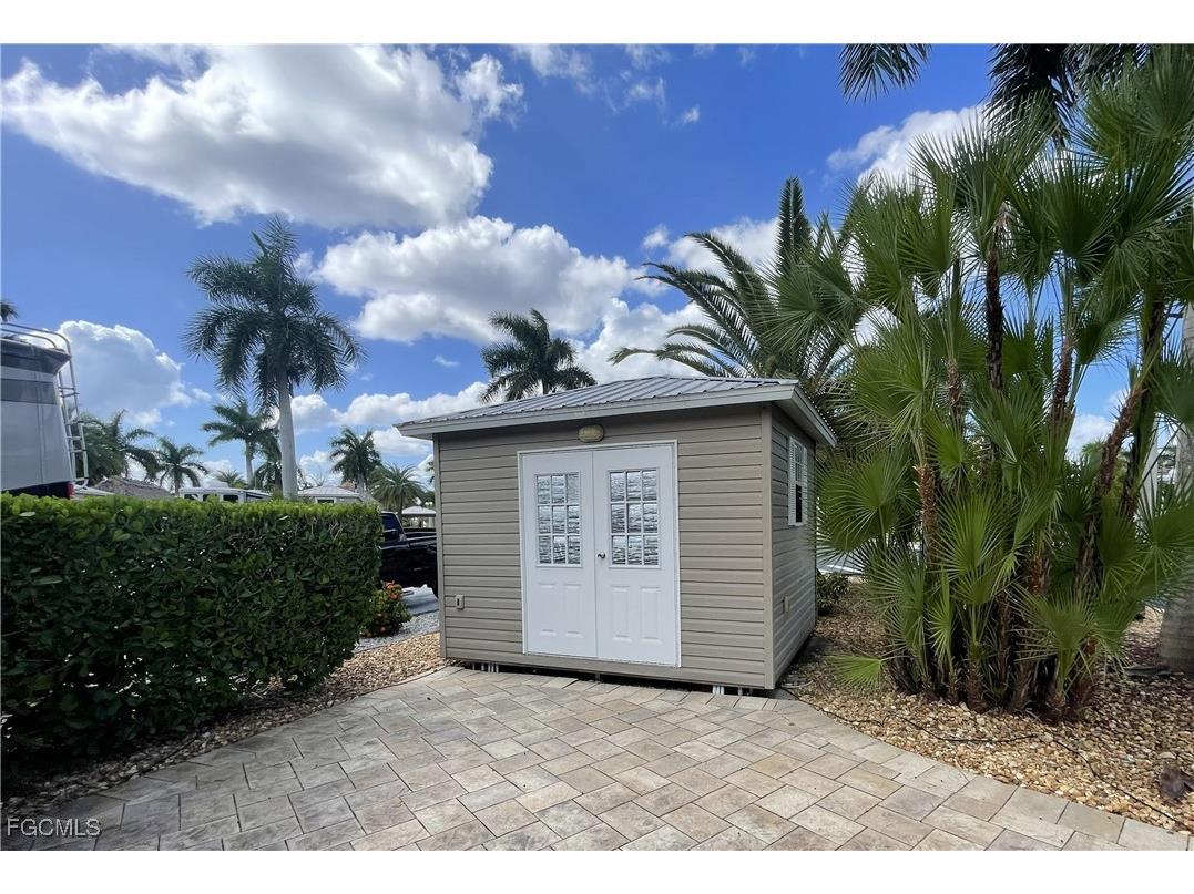 10316 Fire Flag Trail Fort Myers FL 33905 2025015325 image30