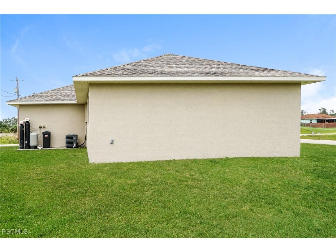 1032 Halby Avenue S Lehigh Acres FL 33974 2025013559 image16