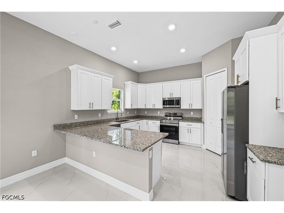 1032 Milwaukee Boulevard Lehigh Acres FL 33974 2026019864 image13