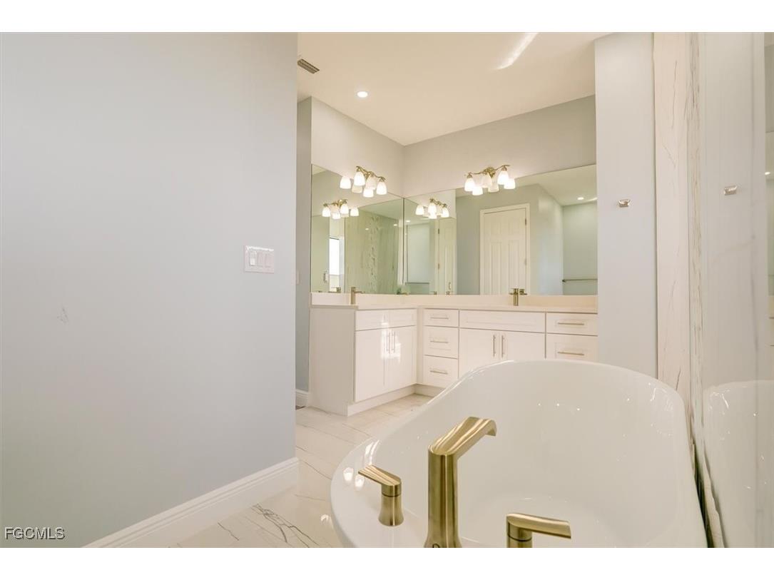 1032 NW 36th Place Cape Coral FL 33993 2026004884 image22