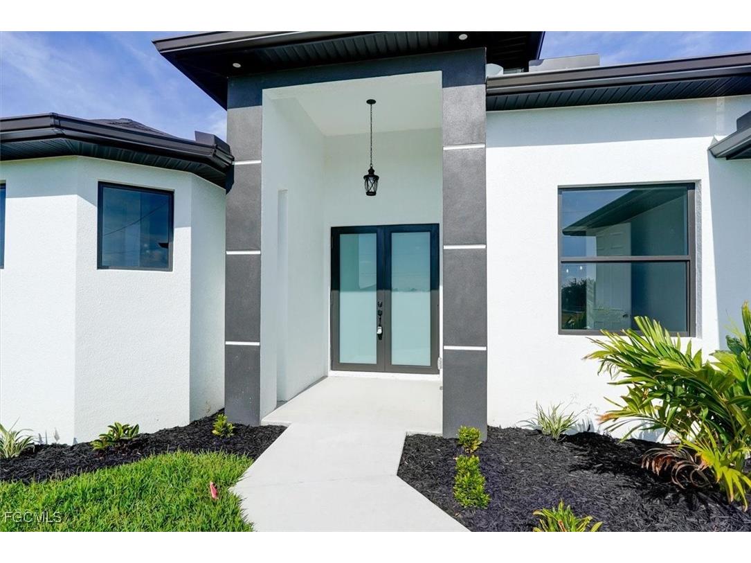 1032 NW 36th Place Cape Coral FL 33993 2026004884 image3
