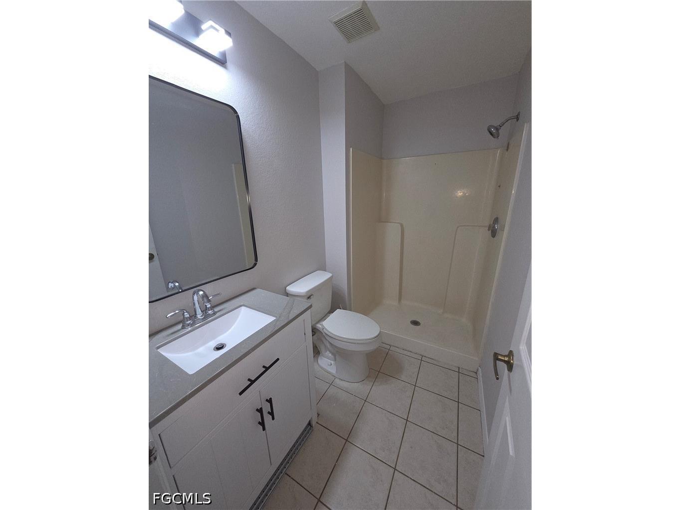1032 SE 11th Street #1 Cape Coral FL 33990 2026026024 image5
