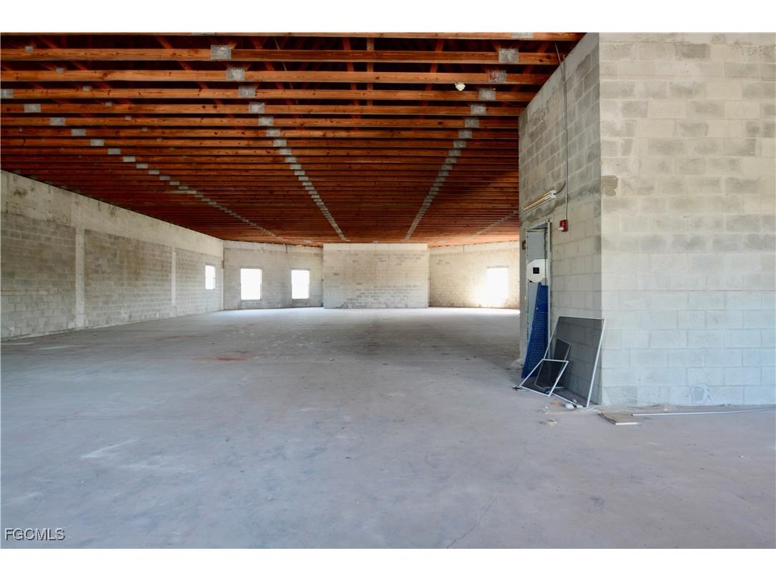 1032 Tamiami Trail #12 Port Charlotte FL 33953 2025005808 image5