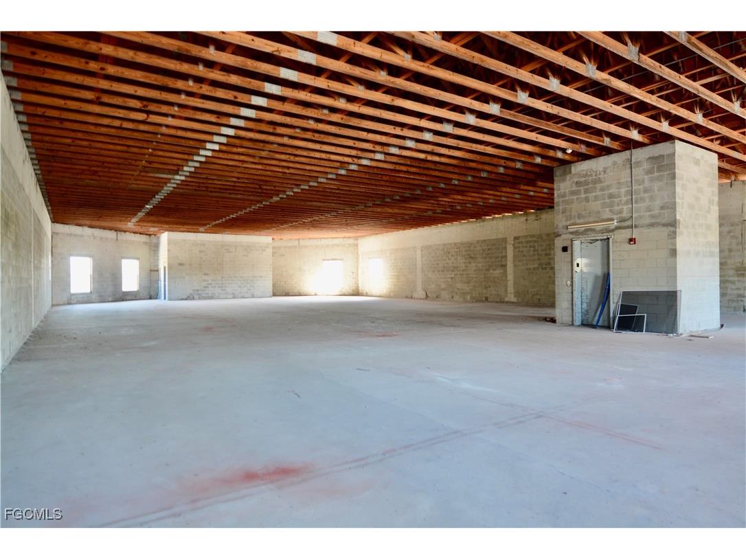 1032 Tamiami Trail #12 Port Charlotte FL 33953 2025005808 image6