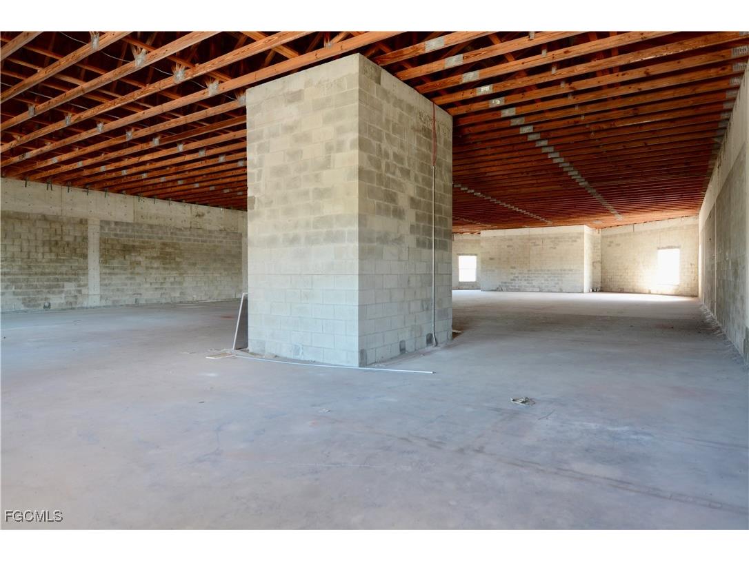 1032 Tamiami Trail #12 Port Charlotte FL 33953 2025005808 image7