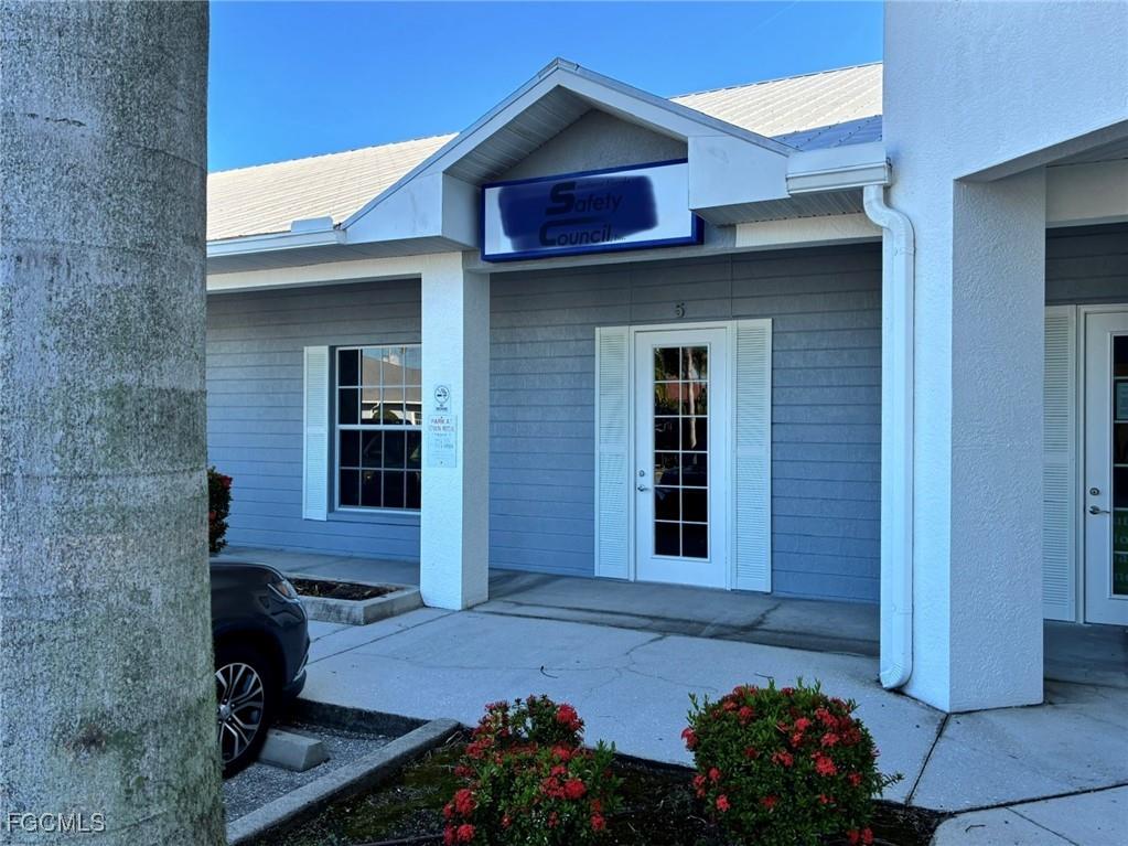 1032 Tamiami Trail #5A Port Charlotte FL 33953 2025005796 image1