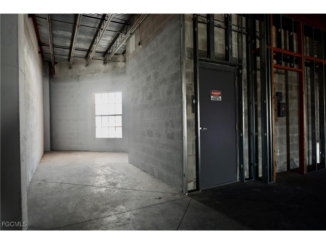 1032 Tamiami Trail #6 Port Charlotte FL 33953 2025005804 image8