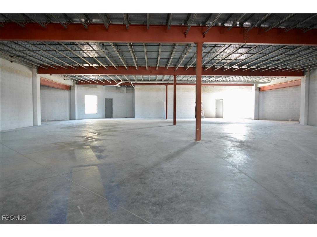 1032 Tamiami Trail #6 Port Charlotte FL 33953 2025005804 image9