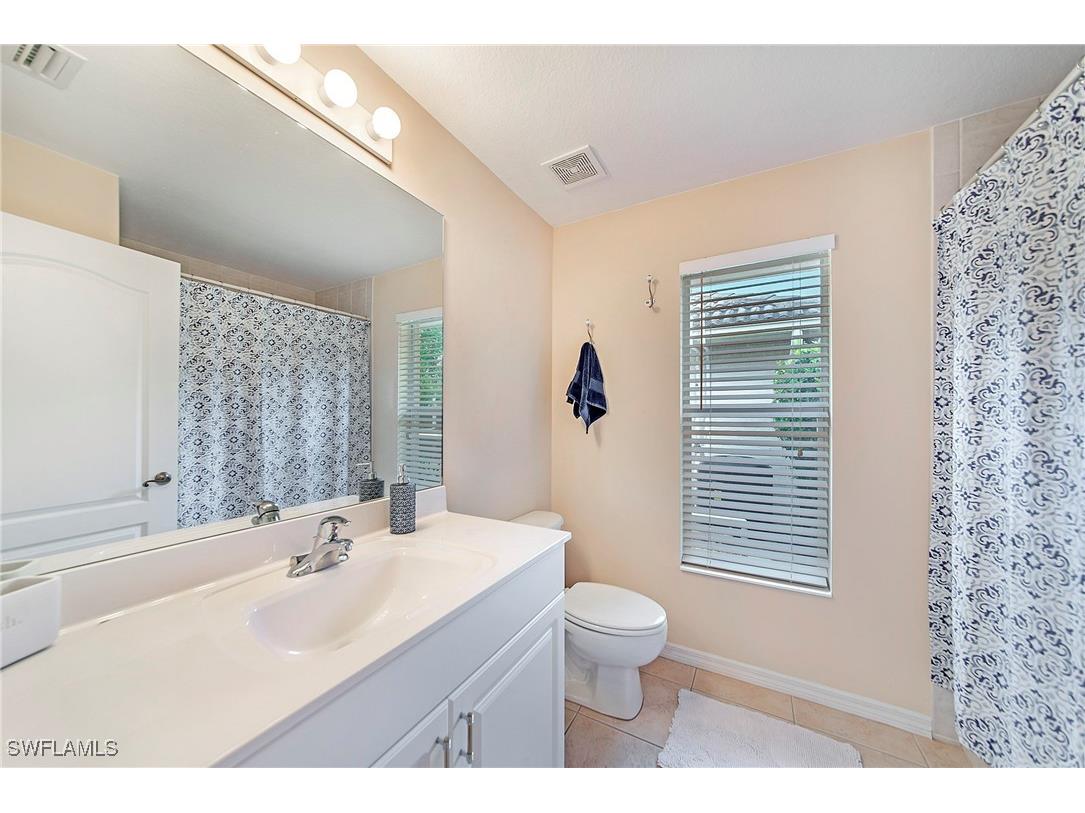 1032 Tivoli Lane Naples FL 34104 225064236 image12