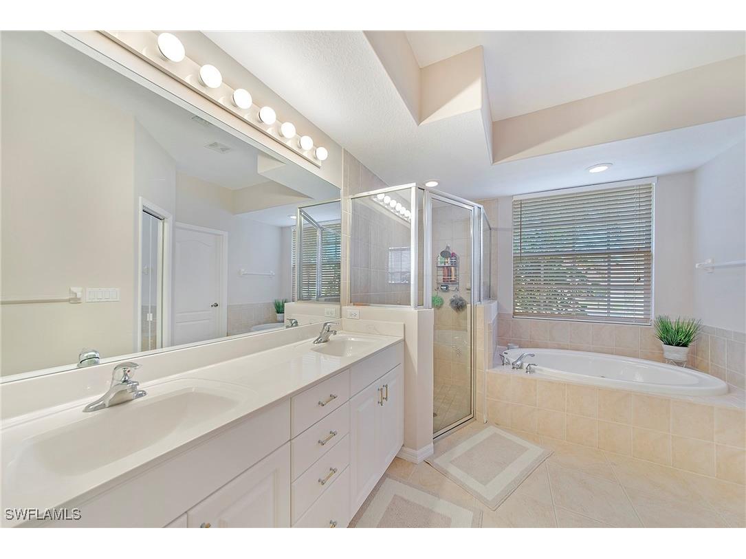 1032 Tivoli Lane Naples FL 34104 225064236 image8