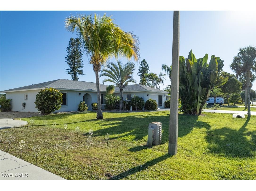 10322 Sandy Hollow Lane Bonita Springs FL 34135 225084337 image1