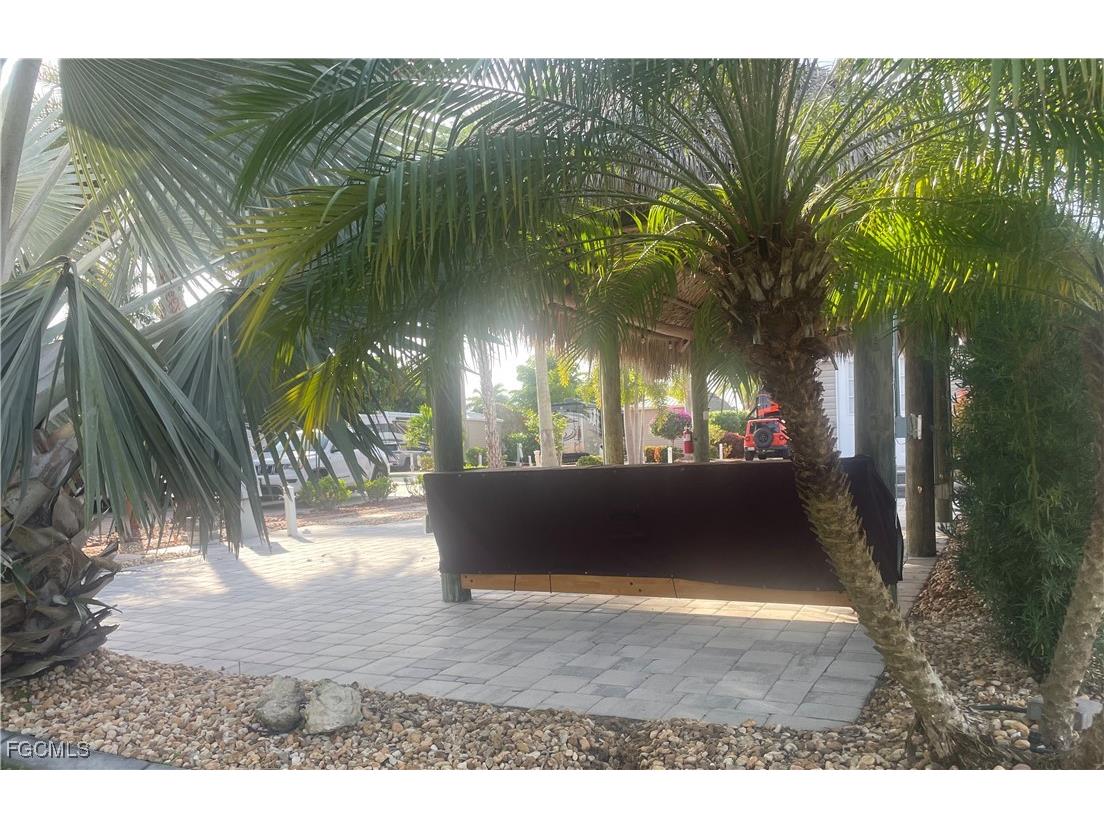 10323 Fire Flag Trail Fort Myers FL 33905 2025019512 image15