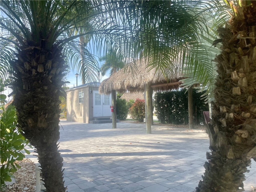 10323 Fire Flag Trail Fort Myers FL 33905 2025019512 image20