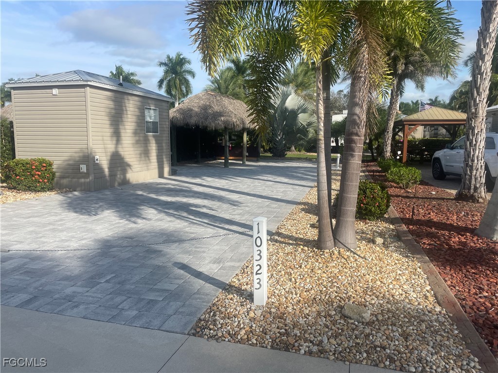 10323 Fire Flag Trail Fort Myers FL 33905 2025019512 image3