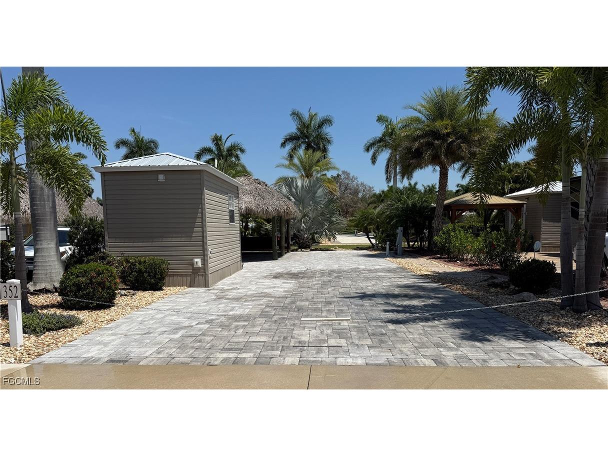 10323 Fire Flag Trail Fort Myers FL 33905 2025019512 image5