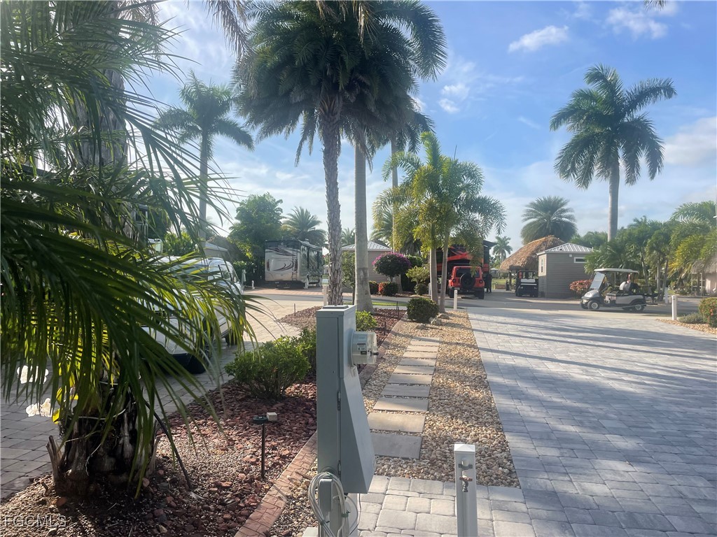 10323 Fire Flag Trail Fort Myers FL 33905 2025019512 image8