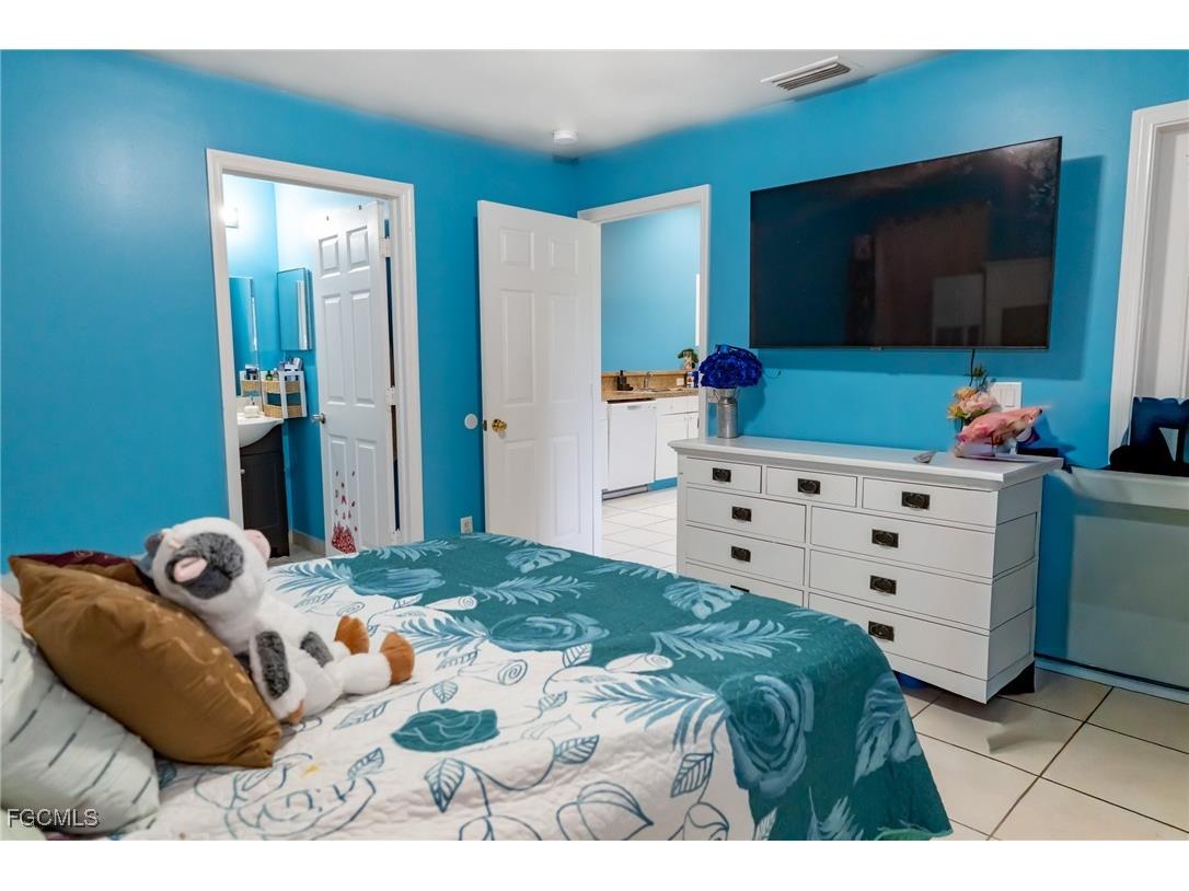 1033 Abrams Boulevard Lehigh Acres FL 33971 2025009462 image14