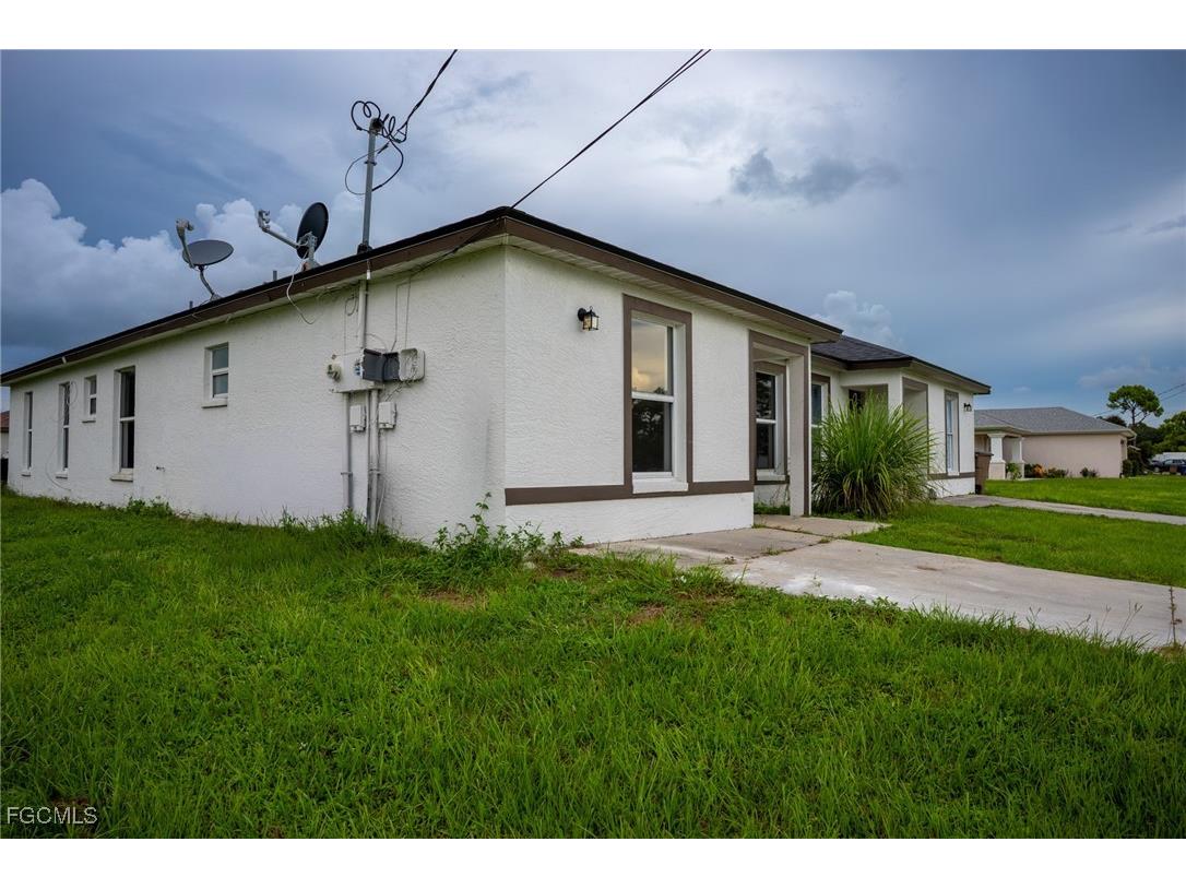 1033 Abrams Boulevard Lehigh Acres FL 33971 2025009462 image3