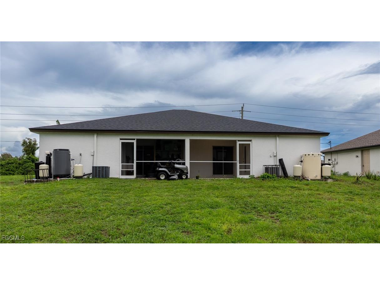 1033 Abrams Boulevard Lehigh Acres FL 33971 2025009462 image4