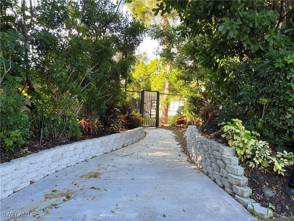 1033 Egrets Walk Circle #6-101 Naples FL 34108 226001329 image16