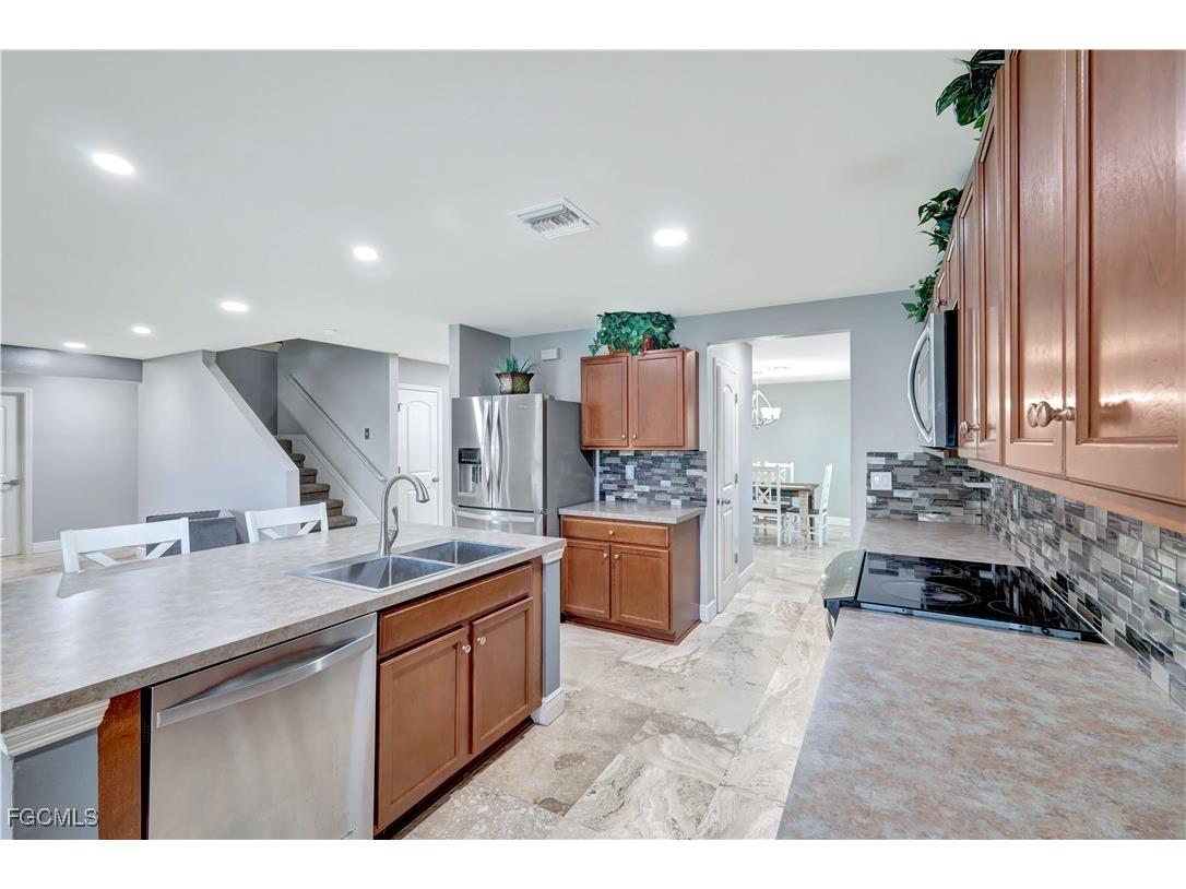 10337 Canal Brook Lane Lehigh Acres FL 33936 2025015003 image7