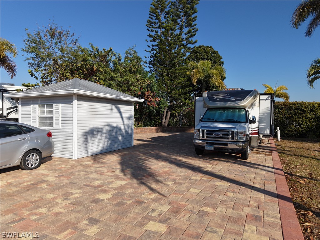 10337 Nightwood Dr. Fort Myers FL 33905 226007332 image11