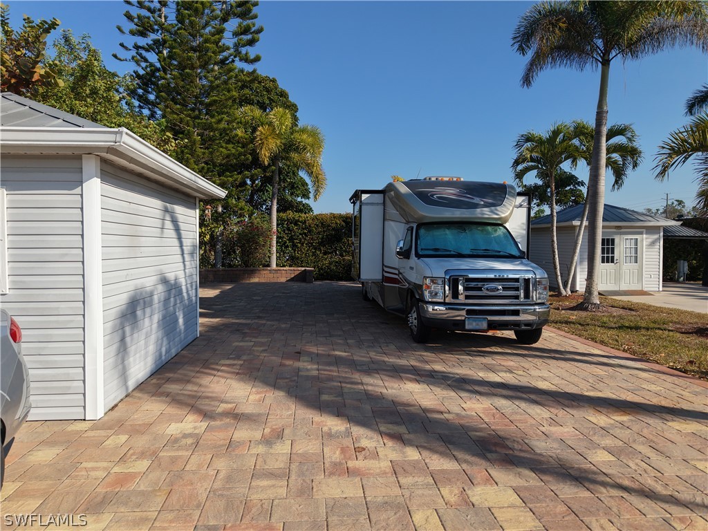 10337 Nightwood Dr. Fort Myers FL 33905 226007332 image12
