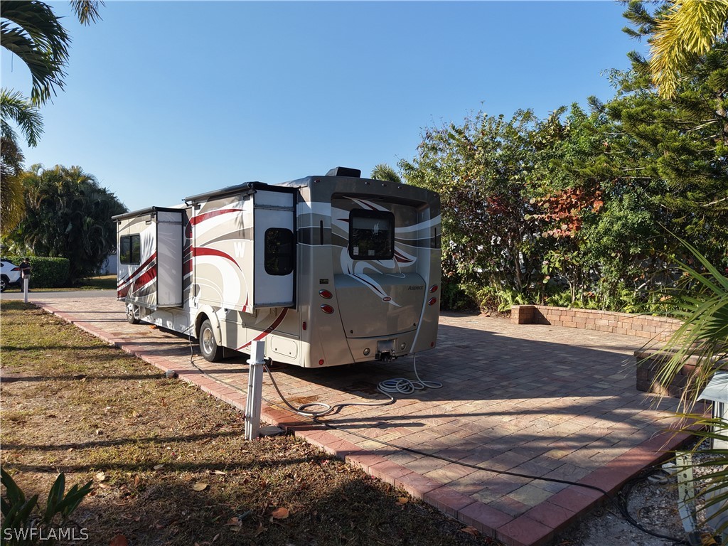 10337 Nightwood Dr. Fort Myers FL 33905 226007332 image29