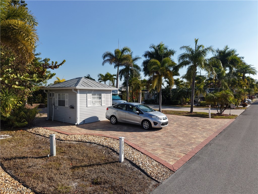 10337 Nightwood Dr. Fort Myers FL 33905 226007332 image3