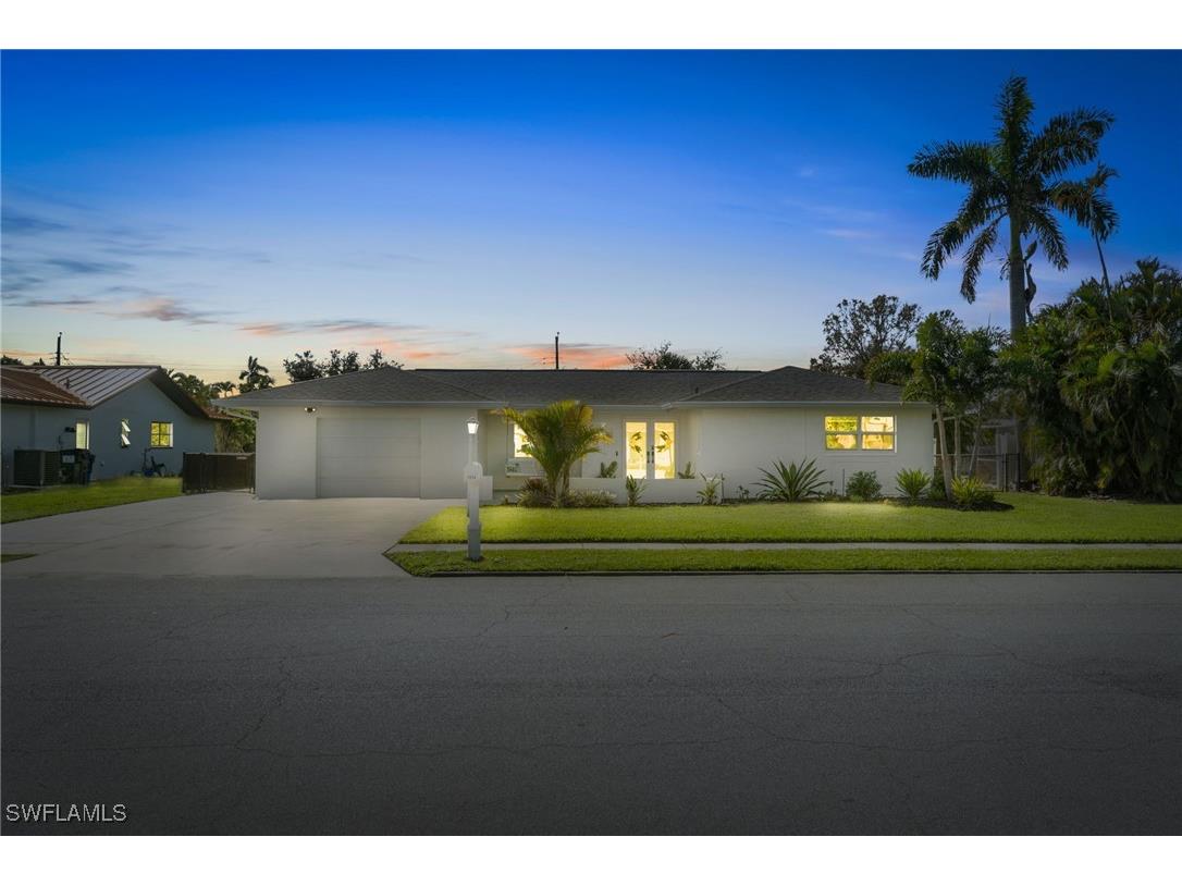 1034 El Rio Avenue Fort Myers FL 33919 225000481 image1