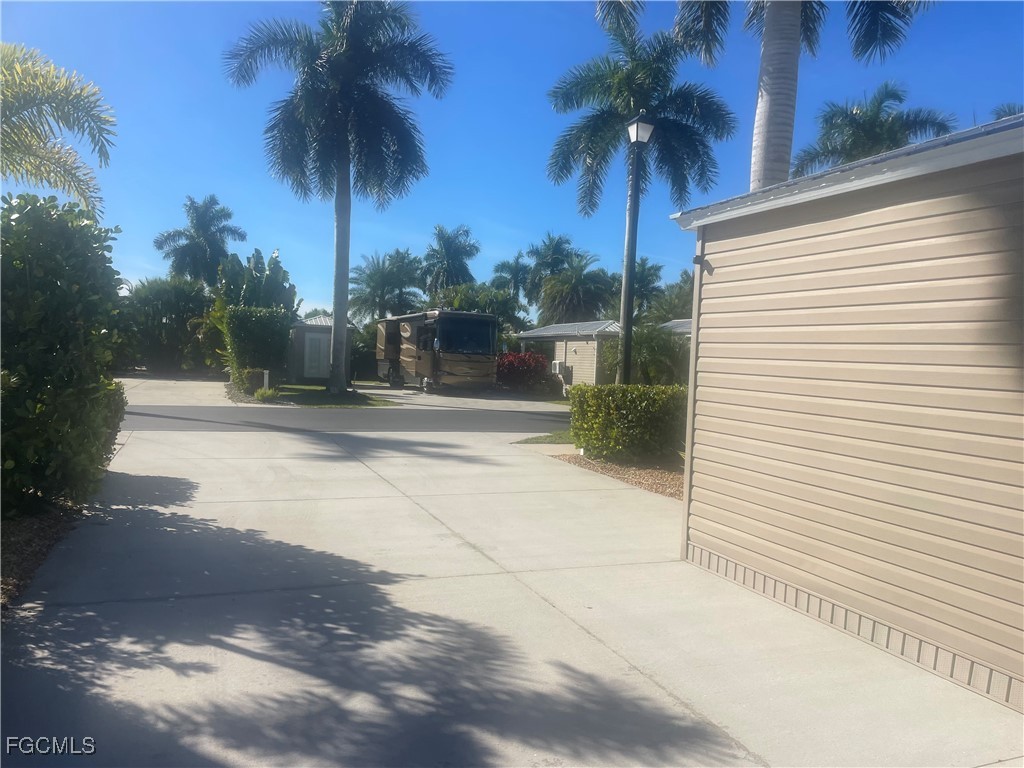 10347 Prairie Iris Trail Fort Myers FL 33905 2025020525 image11