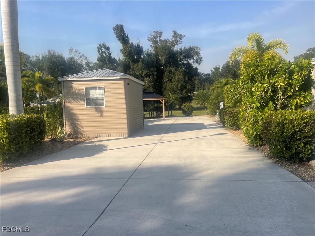 10347 Prairie Iris Trail Fort Myers FL 33905 2025020525 image2