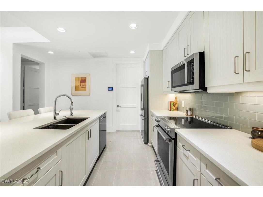 1035 3rd Avenue S #215 Naples FL 34102 226000085 image7