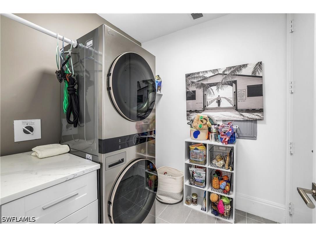 1035 3rd Avenue S #215 Naples FL 34102 226017844 image19