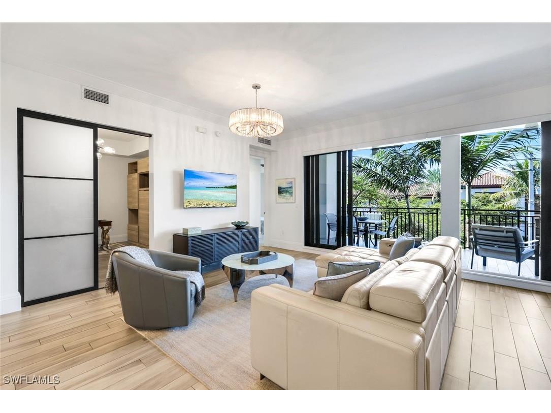 1035 3rd Avenue S #305 Naples FL 34102 226003852 image1