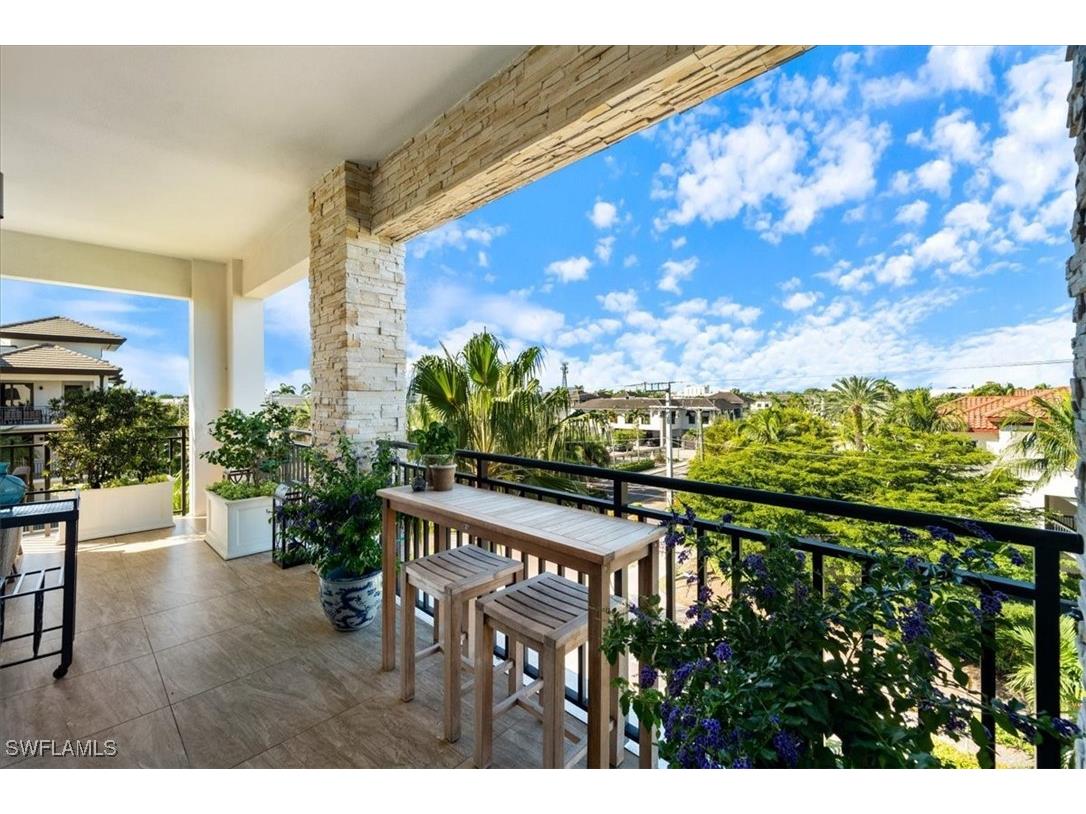 1035 3rd Avenue S #401 Naples FL 34102 225075758 image32