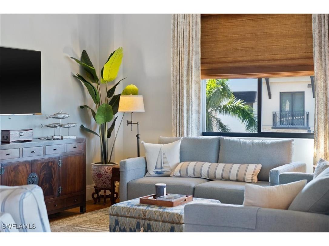 1035 3rd Avenue S #401 Naples FL 34102 225075758 image6