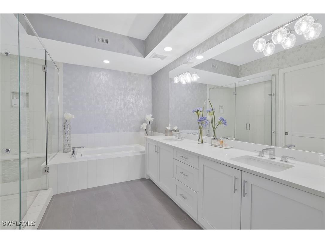 1035 3rd Avenue S #402 Naples FL 34102 225082628 image17