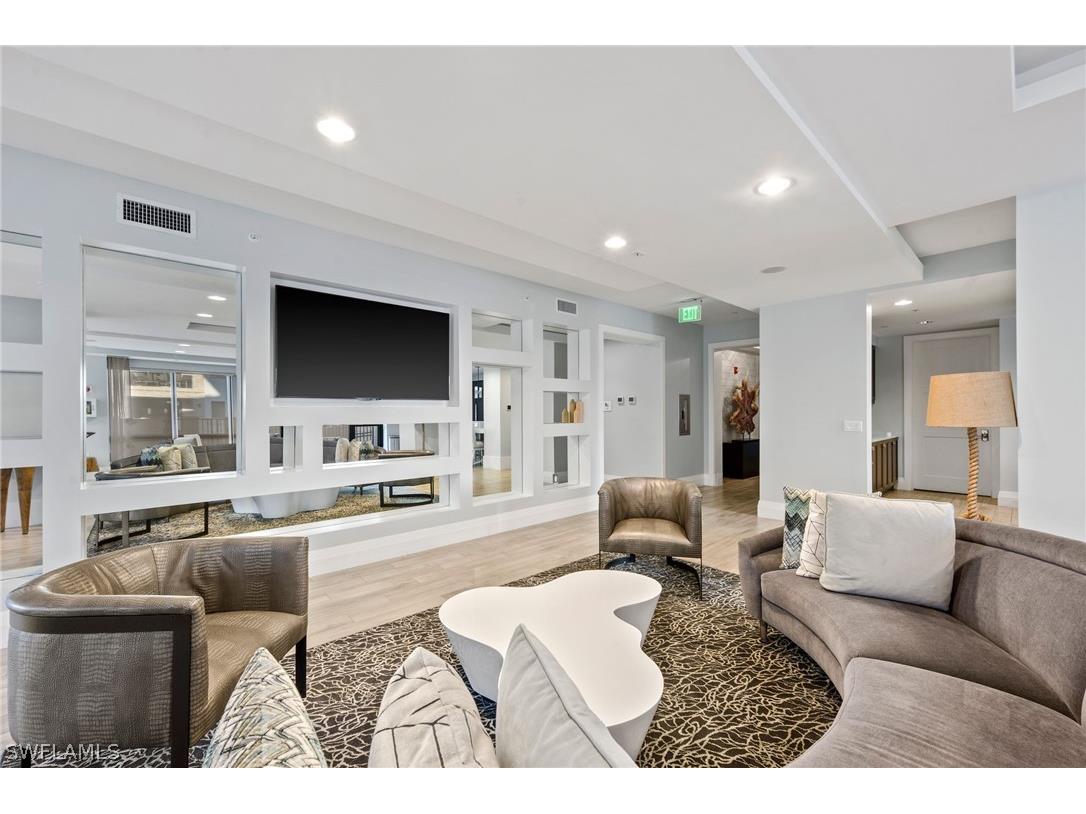 1035 3rd Avenue S #407 Naples FL 34102 226008681 image32