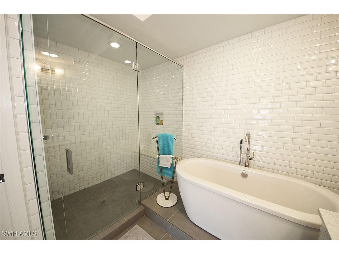 1035 3rd Avenue S #411 Naples FL 34102 225076633 image20