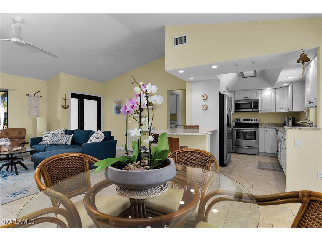 1035 Admiralty Court Marco Island FL 34145 226002625 image13