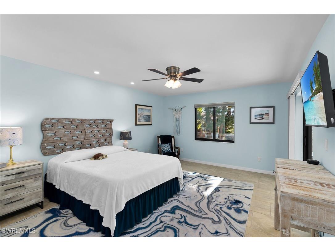 1035 Admiralty Court Marco Island FL 34145 226002625 image18