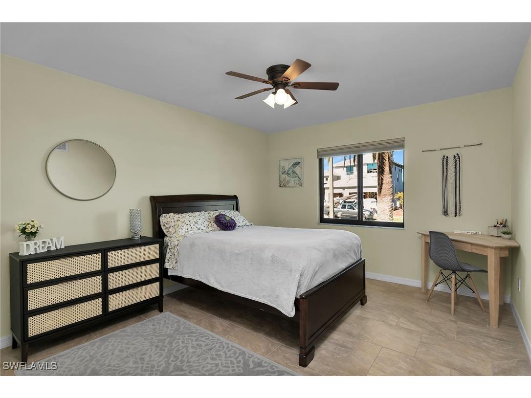 1035 Admiralty Court Marco Island FL 34145 226002625 image24