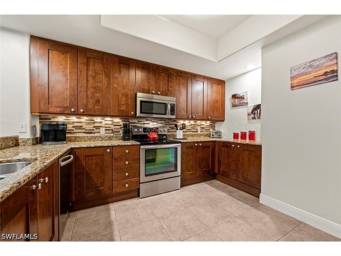 1035 Sandpiper Street #F-104 Naples FL 34102 226013596 image6