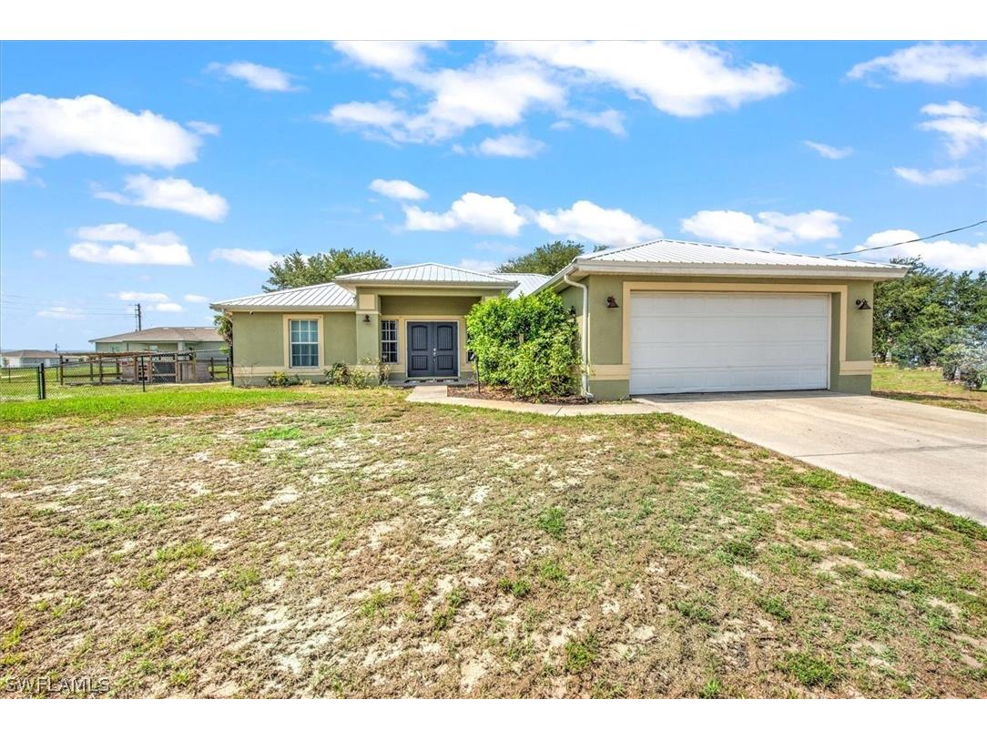 1035 Saturn Court Labelle FL 33935 224049285 image1